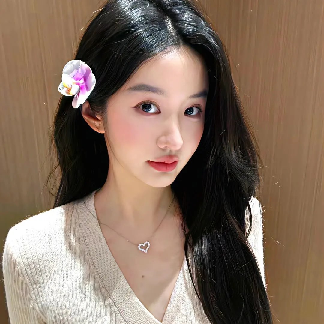 封闭女和寸止女封面